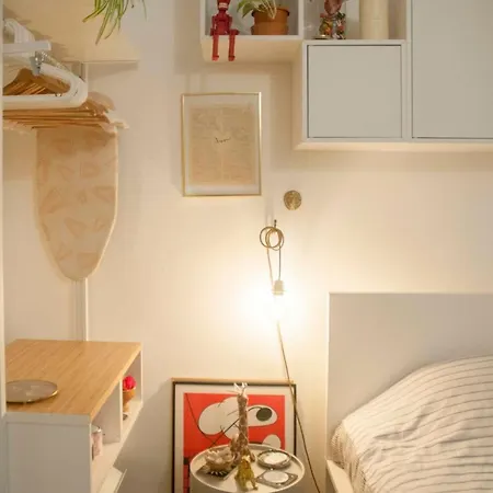 Warm Studio In A Charming Neighbourhood Appartamento Parigi
